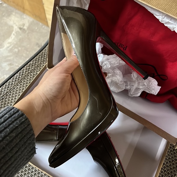 Christian Louboutin Pigalle 120 Plato Pewter/Patent SZ 38 - ONCE WORN (2 hours!) - Picture 13 of 17